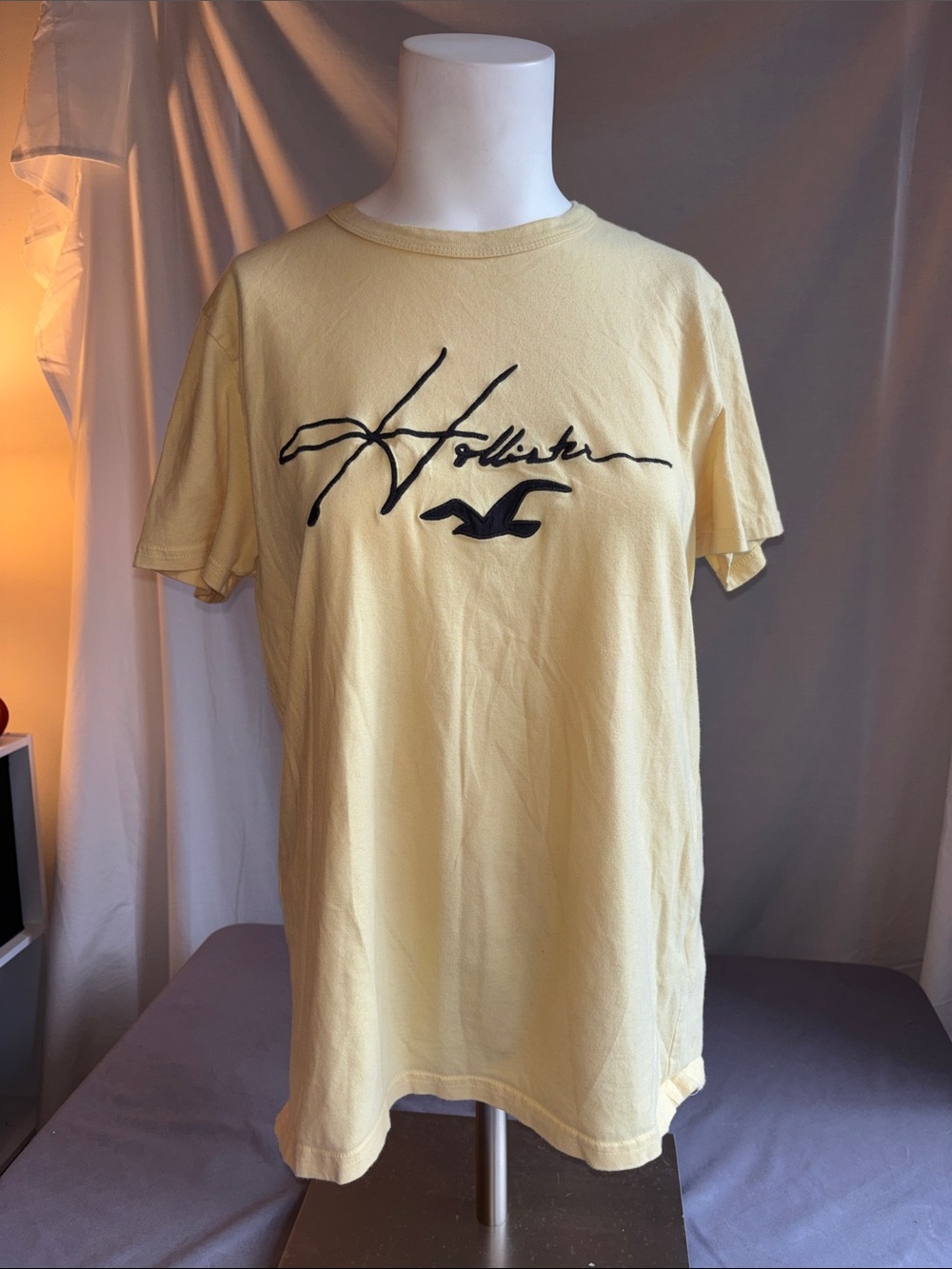 Men’s Hollister Pale Yellow Logo T-Shirt